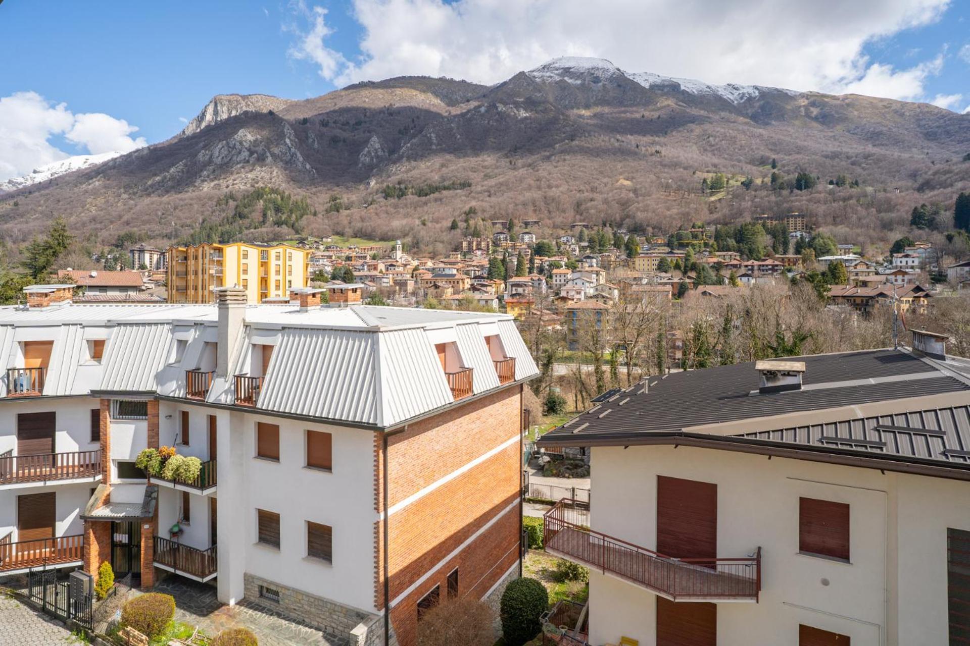 Mountain Lodging With Fireplace And Mountain View Barzio Exteriör bild